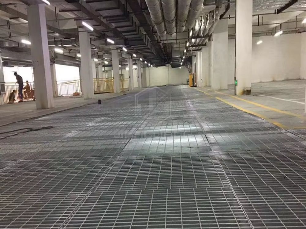 Catwalk Grating Walkway
